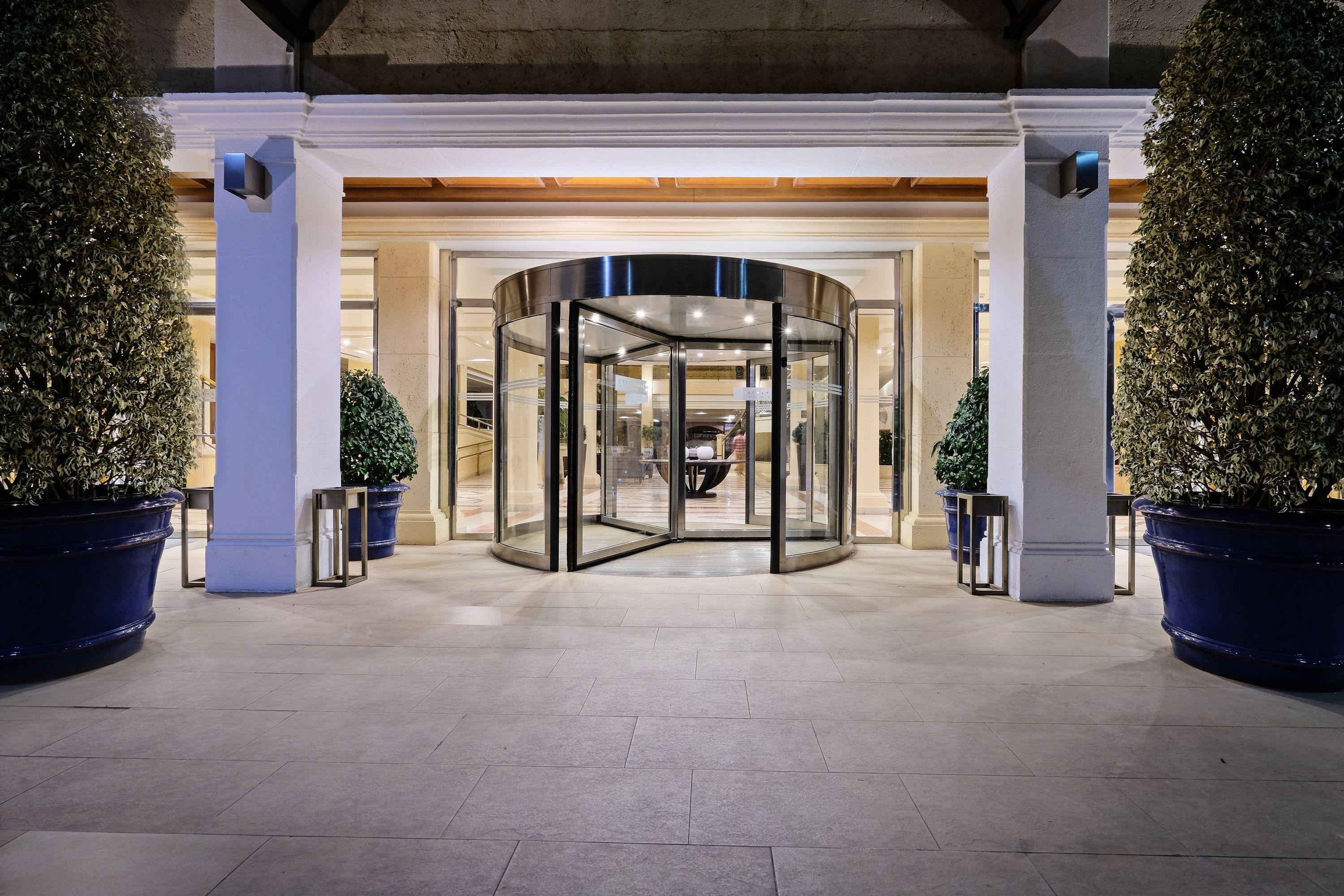 אגוואדולסה Hotel Envia Almeria Spa & Golf מראה חיצוני תמונה Entrance to the hotel