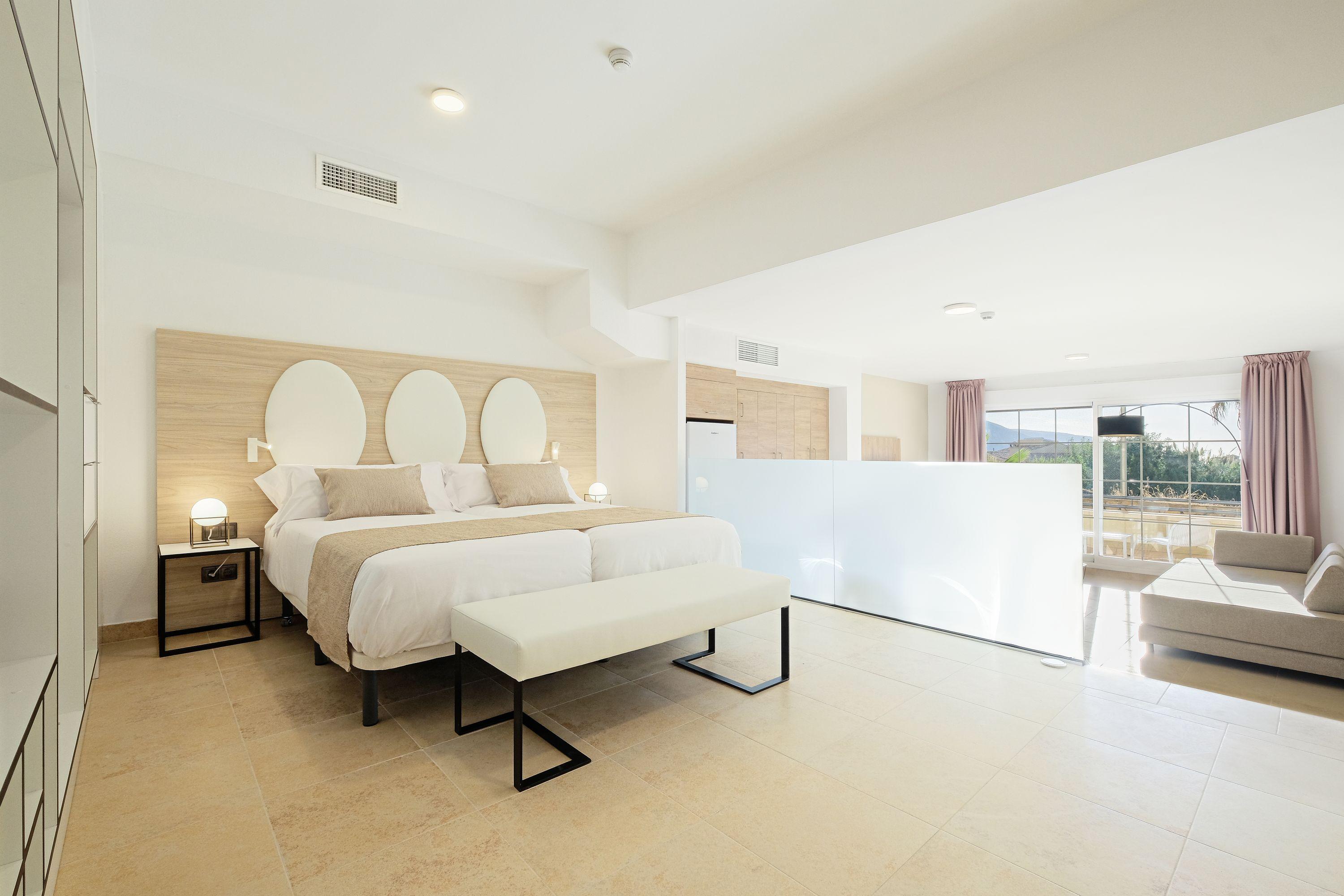 אגוואדולסה Hotel Envia Almeria Spa & Golf מראה חיצוני תמונה A room at the hotel
