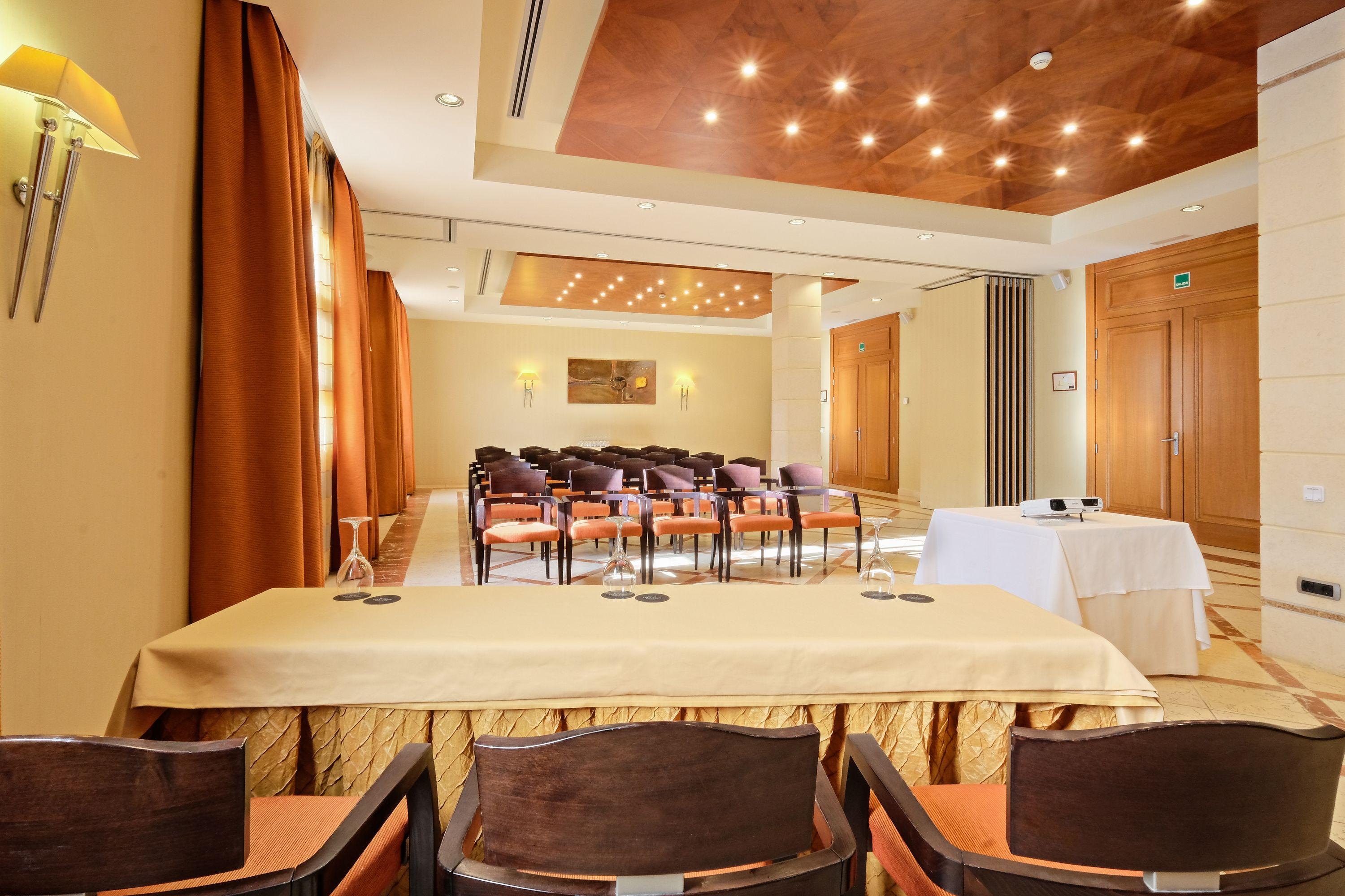 אגוואדולסה Hotel Envia Almeria Spa & Golf מראה חיצוני תמונה Meeting room